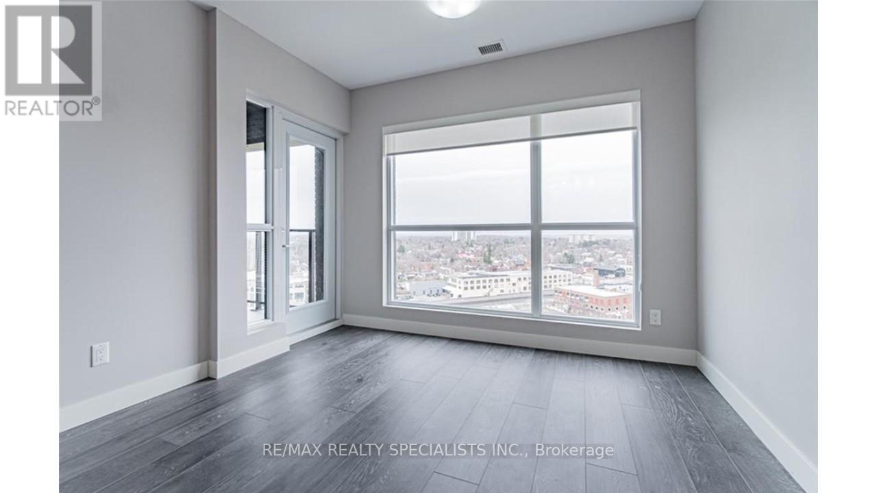#1510 -1 VICTORIA ST S, #1510