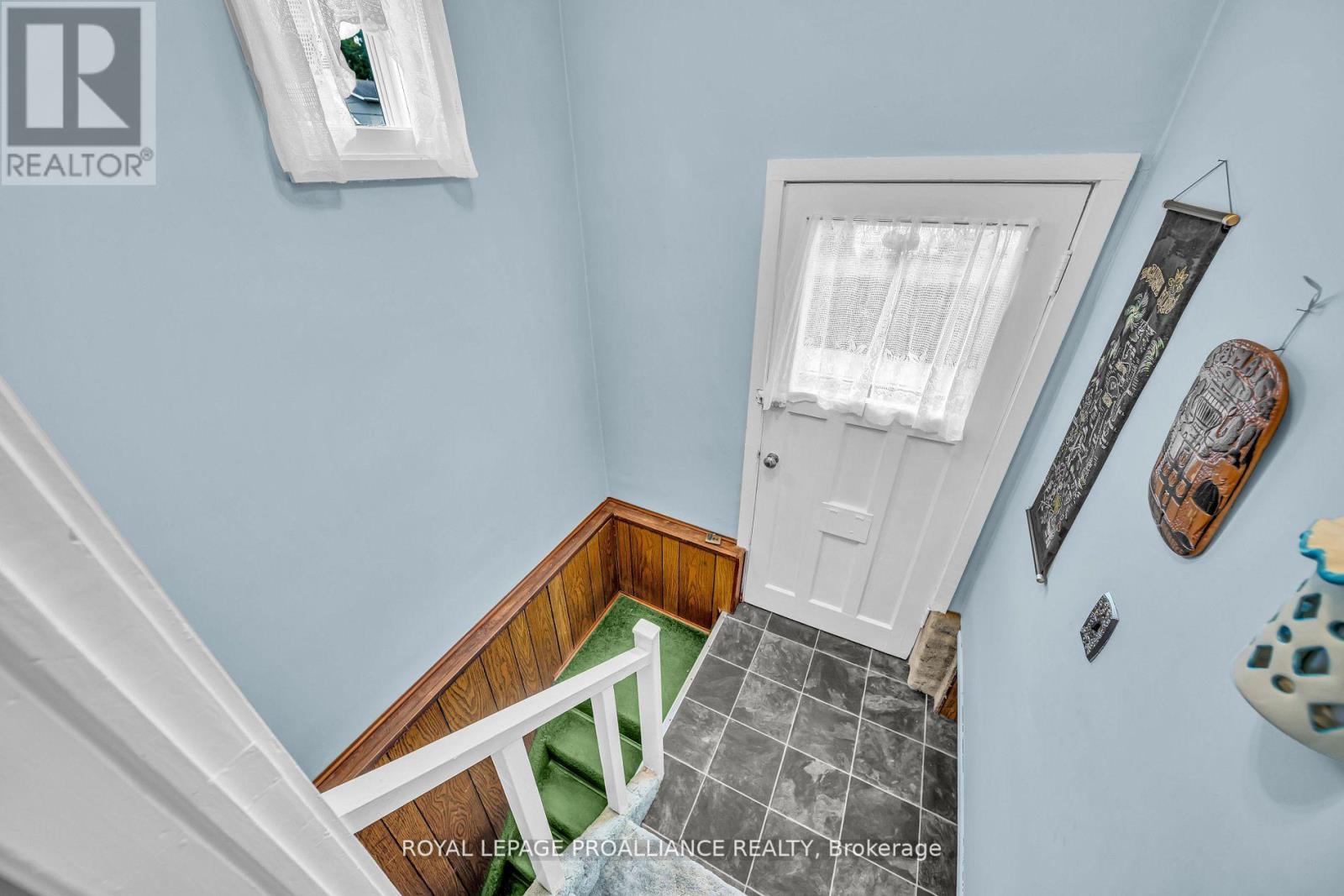 39 MEADE ST