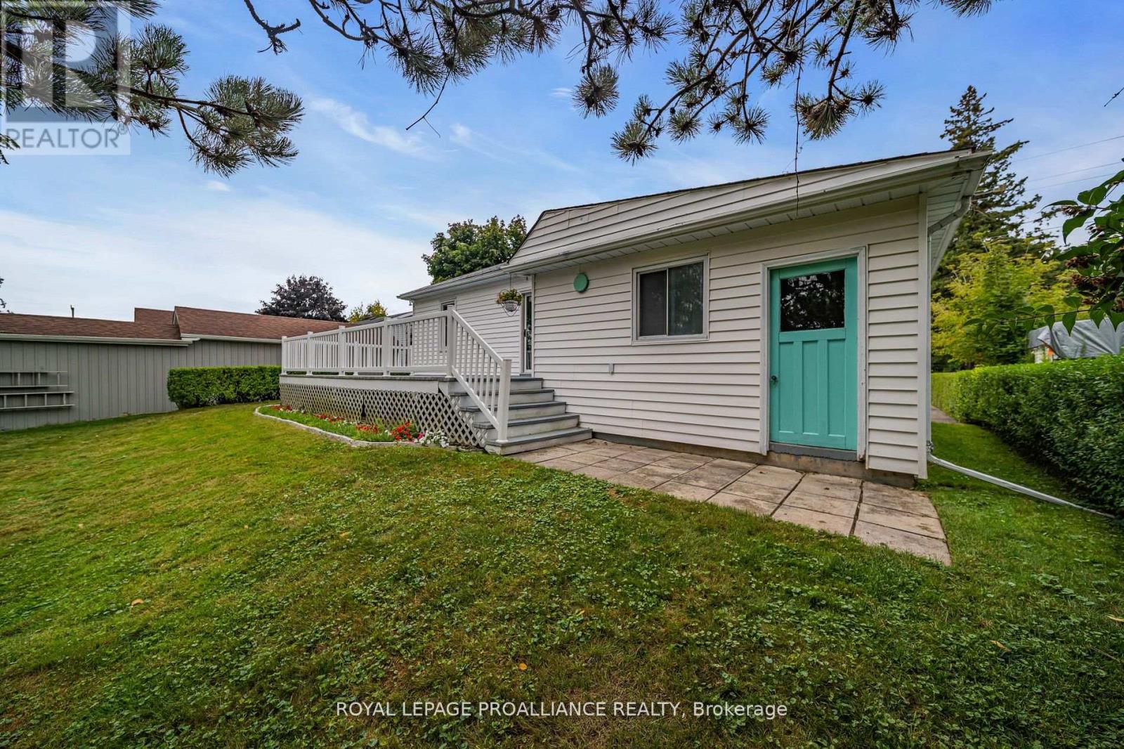 39 MEADE ST