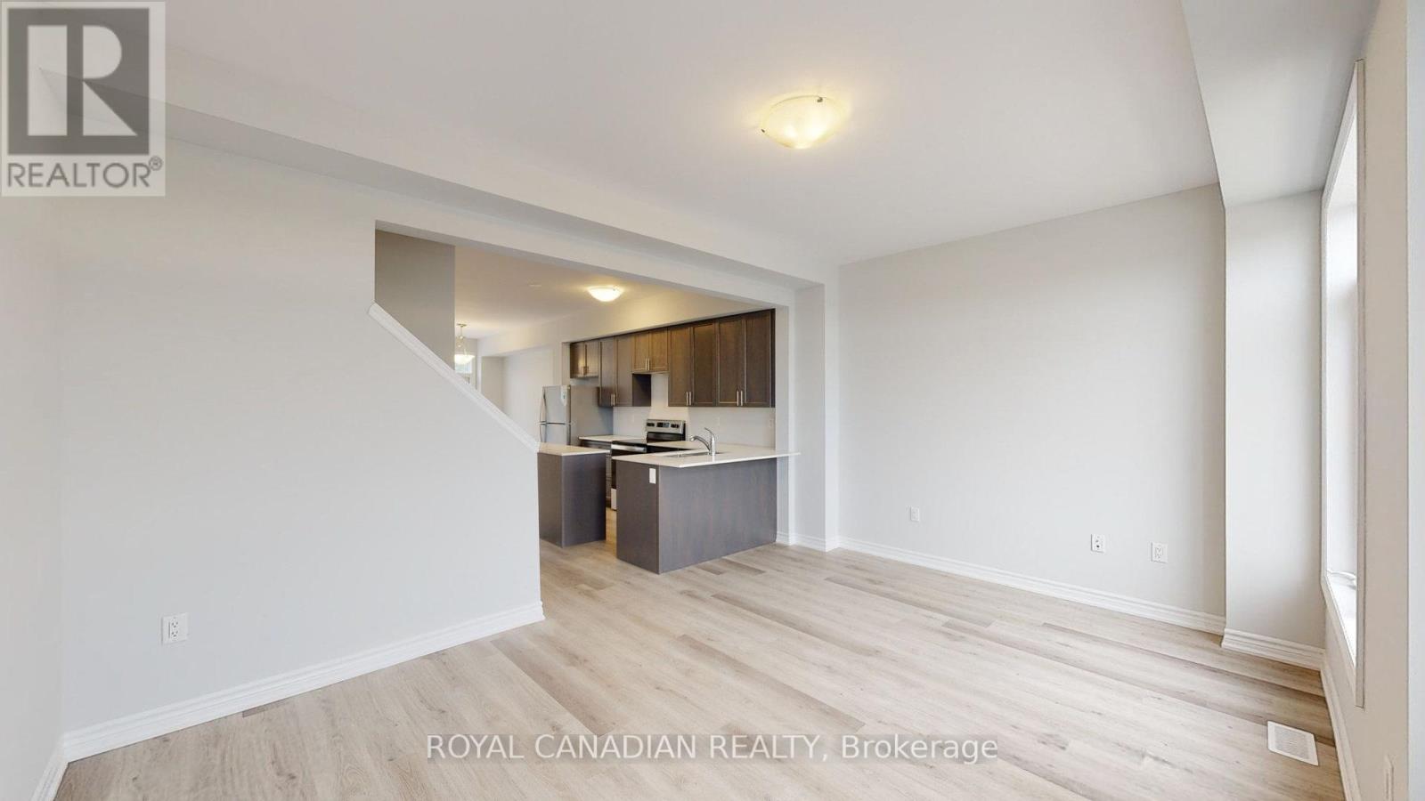 ##5 -290 EQUESTRIAN WAY, ##5