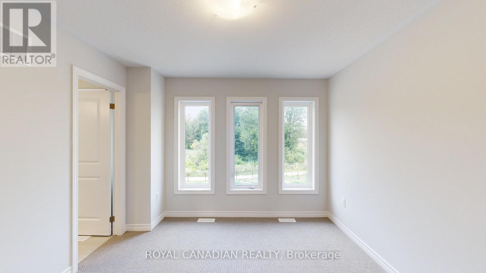 ##5 -290 EQUESTRIAN WAY, ##5
