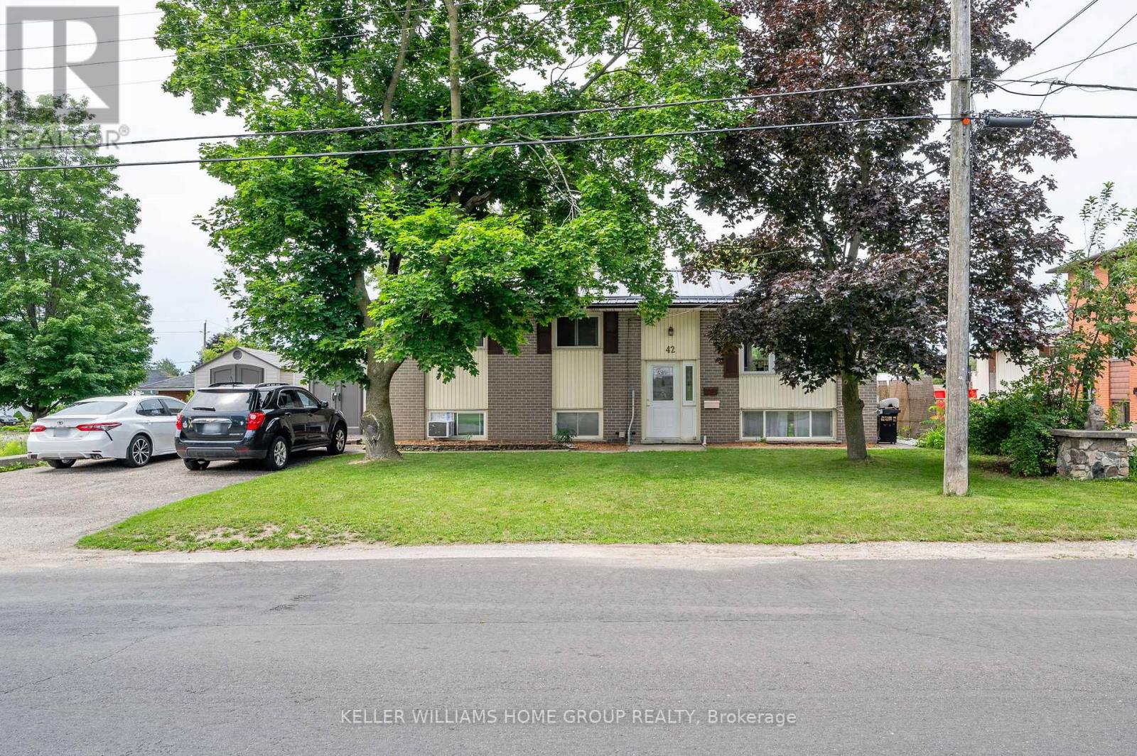 42 DANIEL AVE