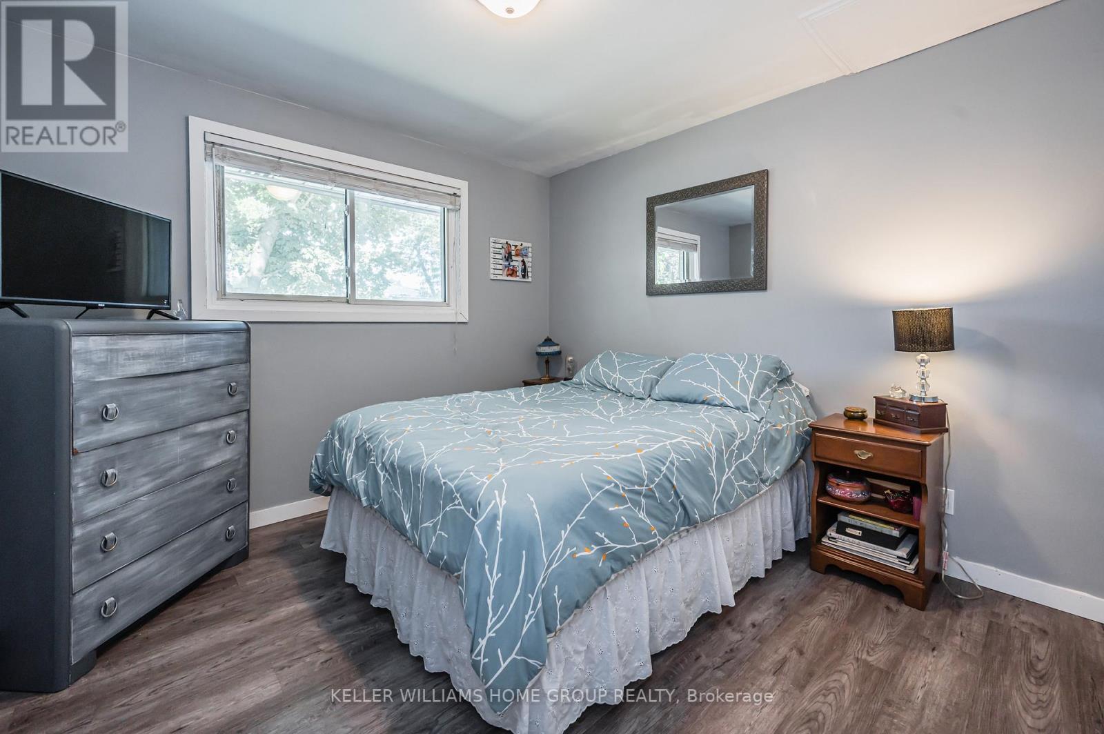 42 DANIEL AVE