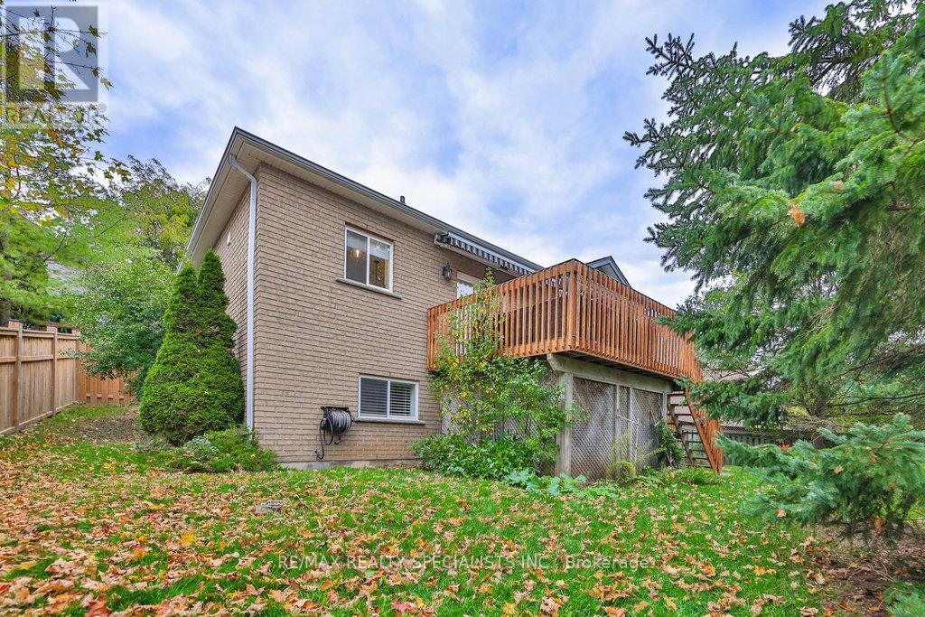 17 HANEY DR