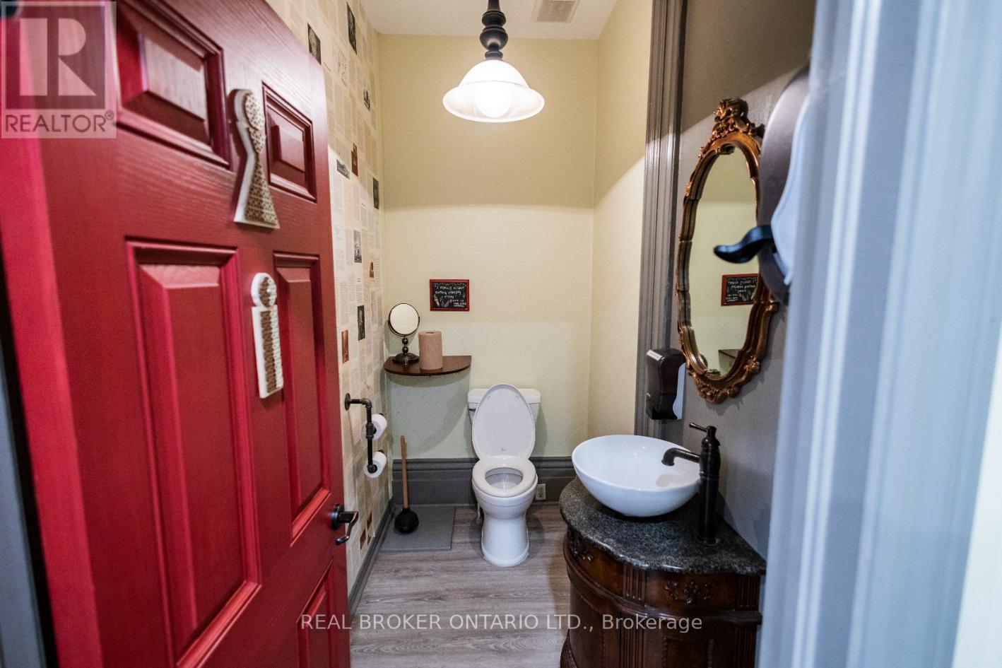 105 BRANT AVE