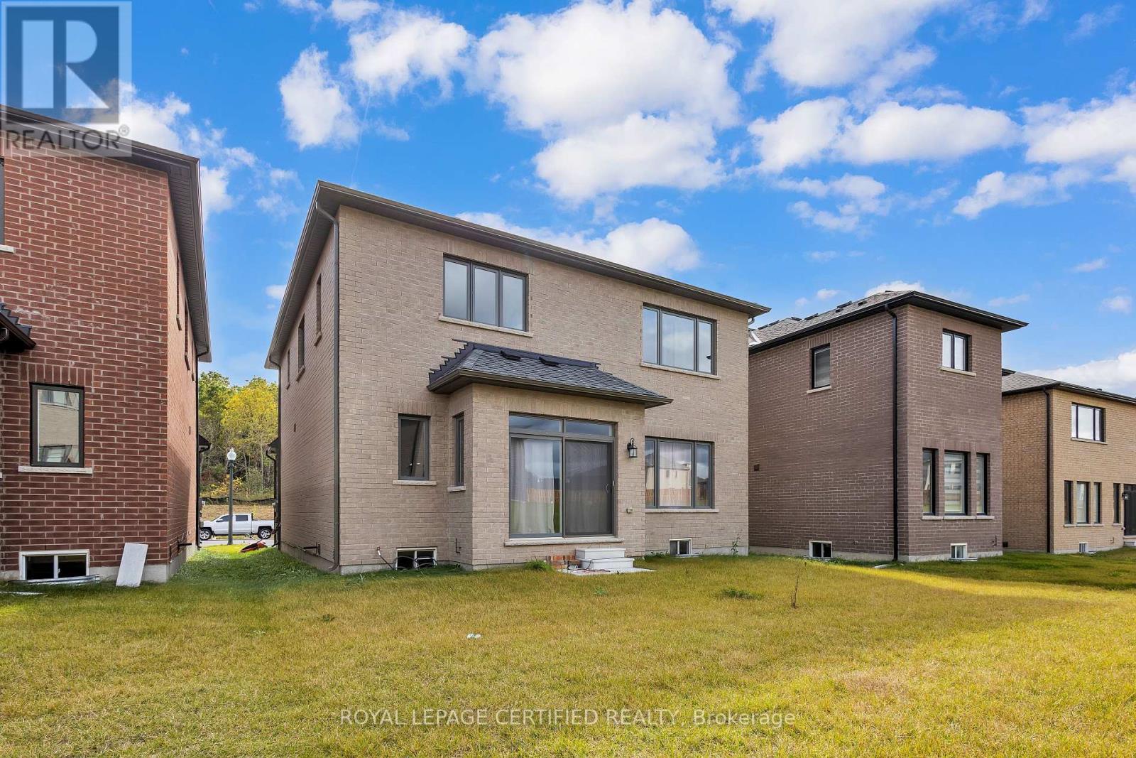 1283 UPPER THAMES DR