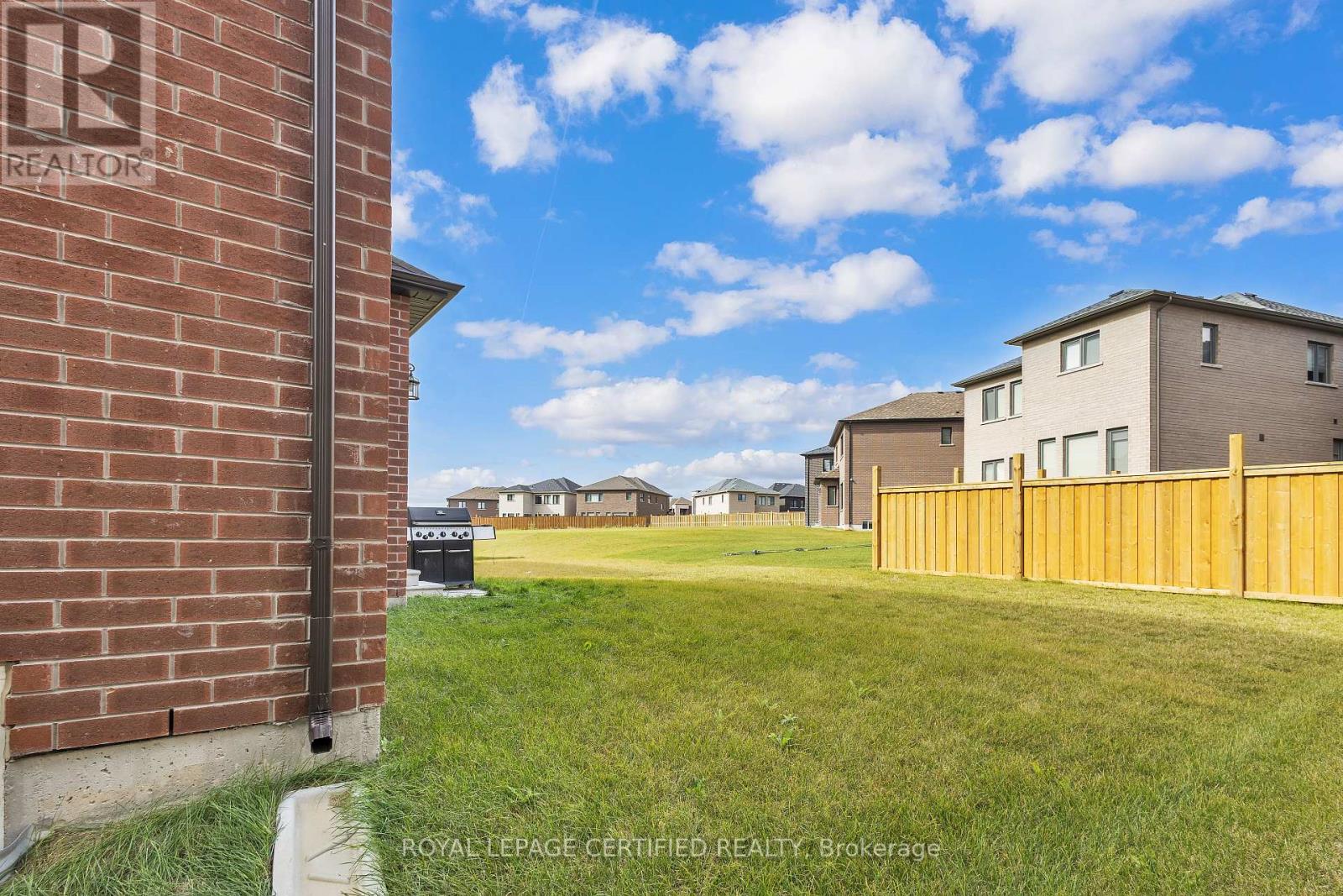 1287 UPPER THAMES DR