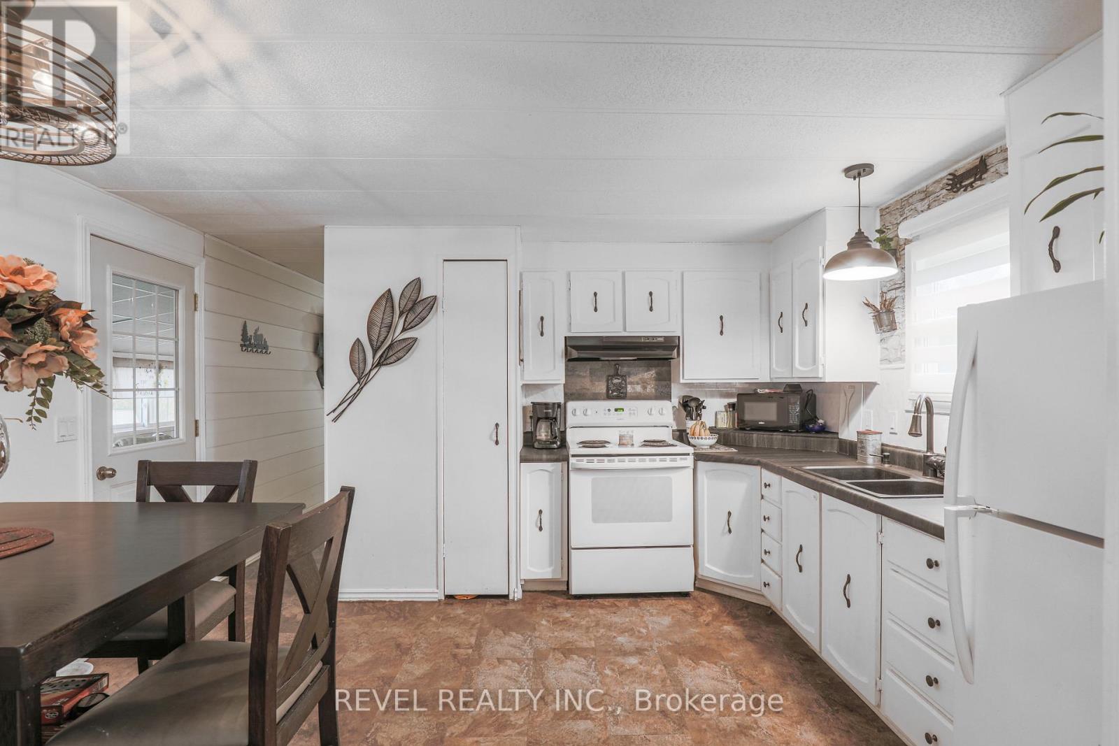 20 HOMEWOOD AVE