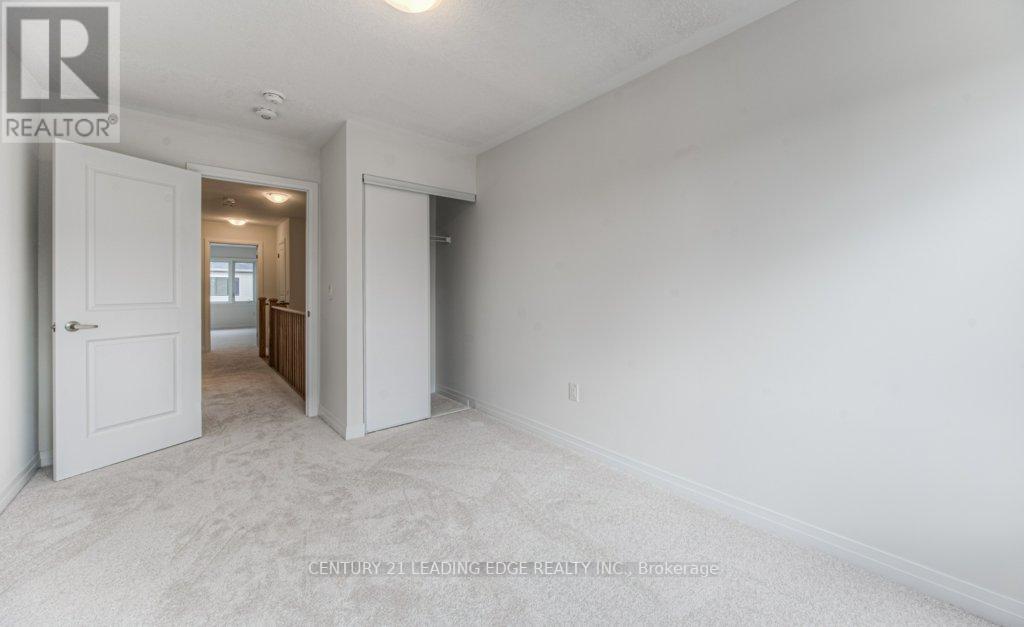 6 CROSSMORE CRES