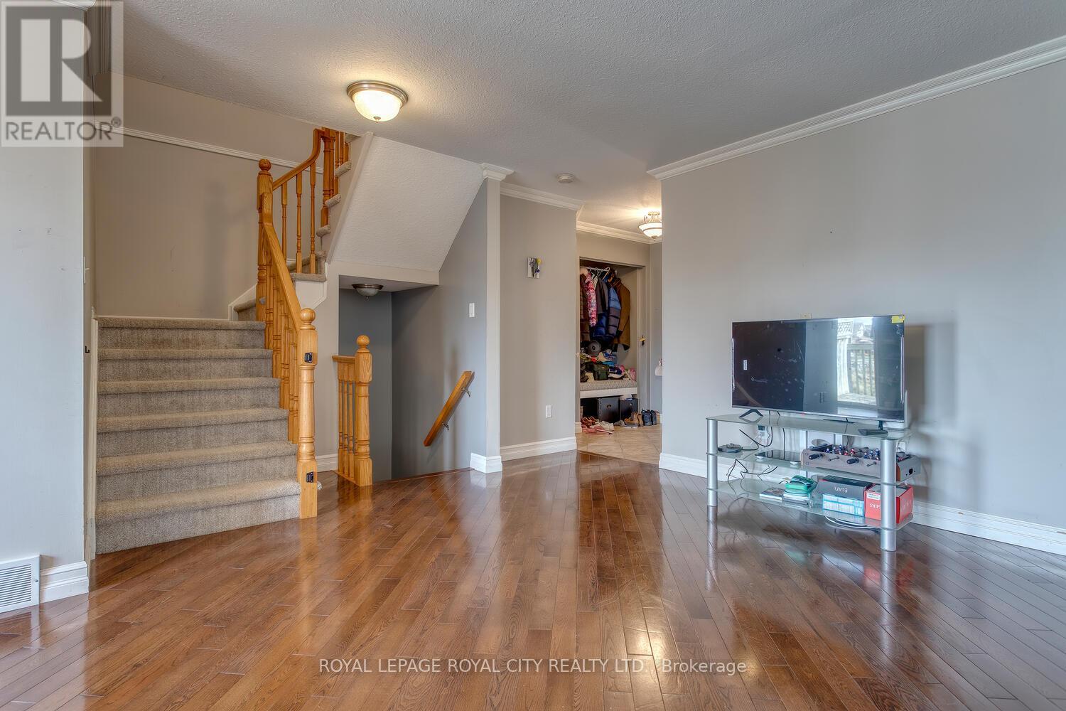 116 CHESTERTON LANE
