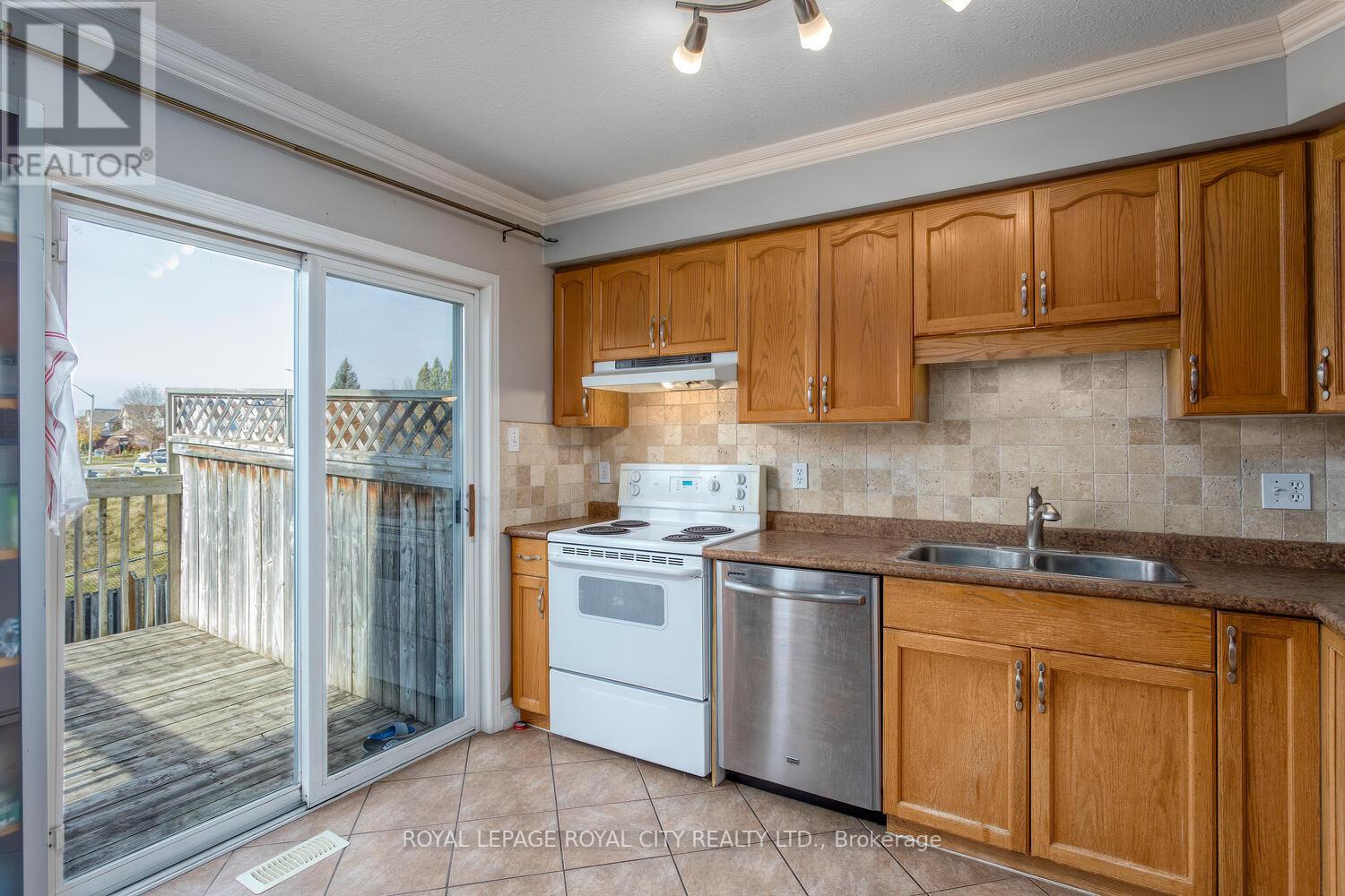 116 CHESTERTON LANE