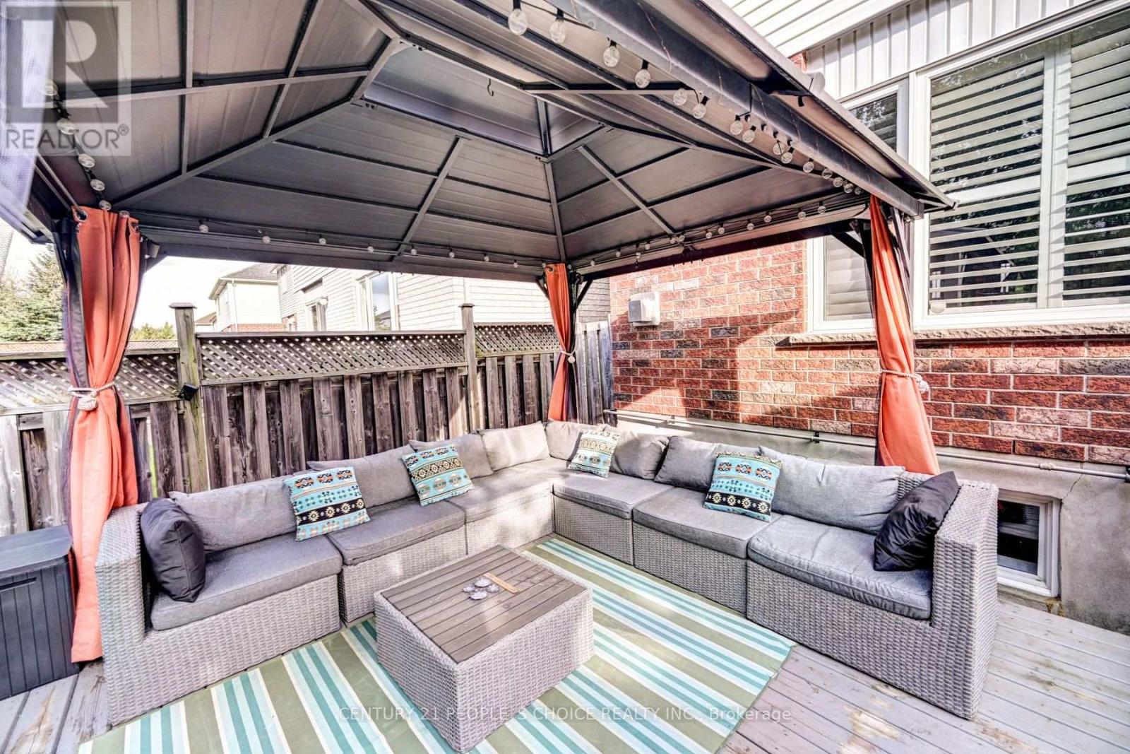 52 GREY OAK DR