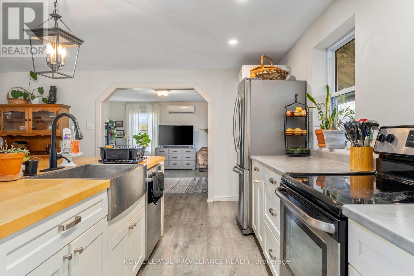 543 BLESSINGTON RD