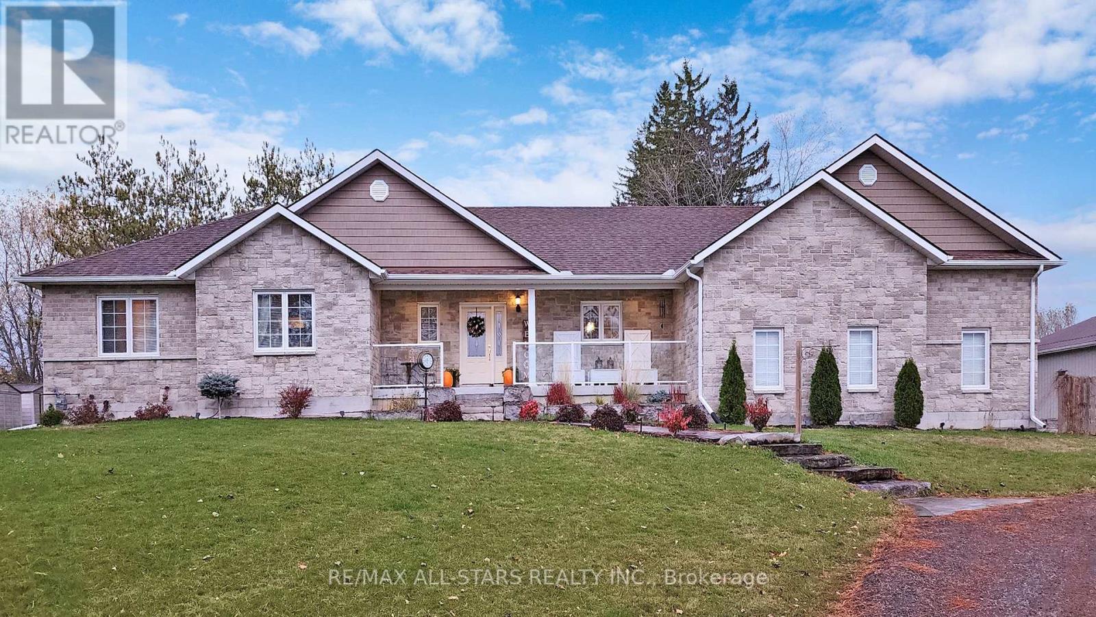 20 HILLTOP CRT
