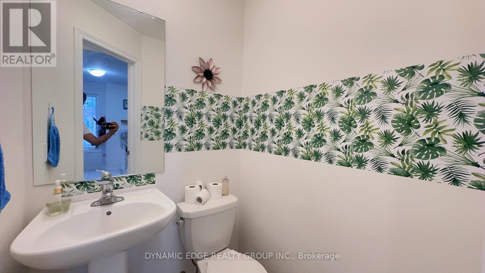 #140 -77 DIANA AVE, #140