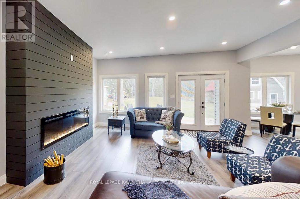 161 STURGEON GLEN RD