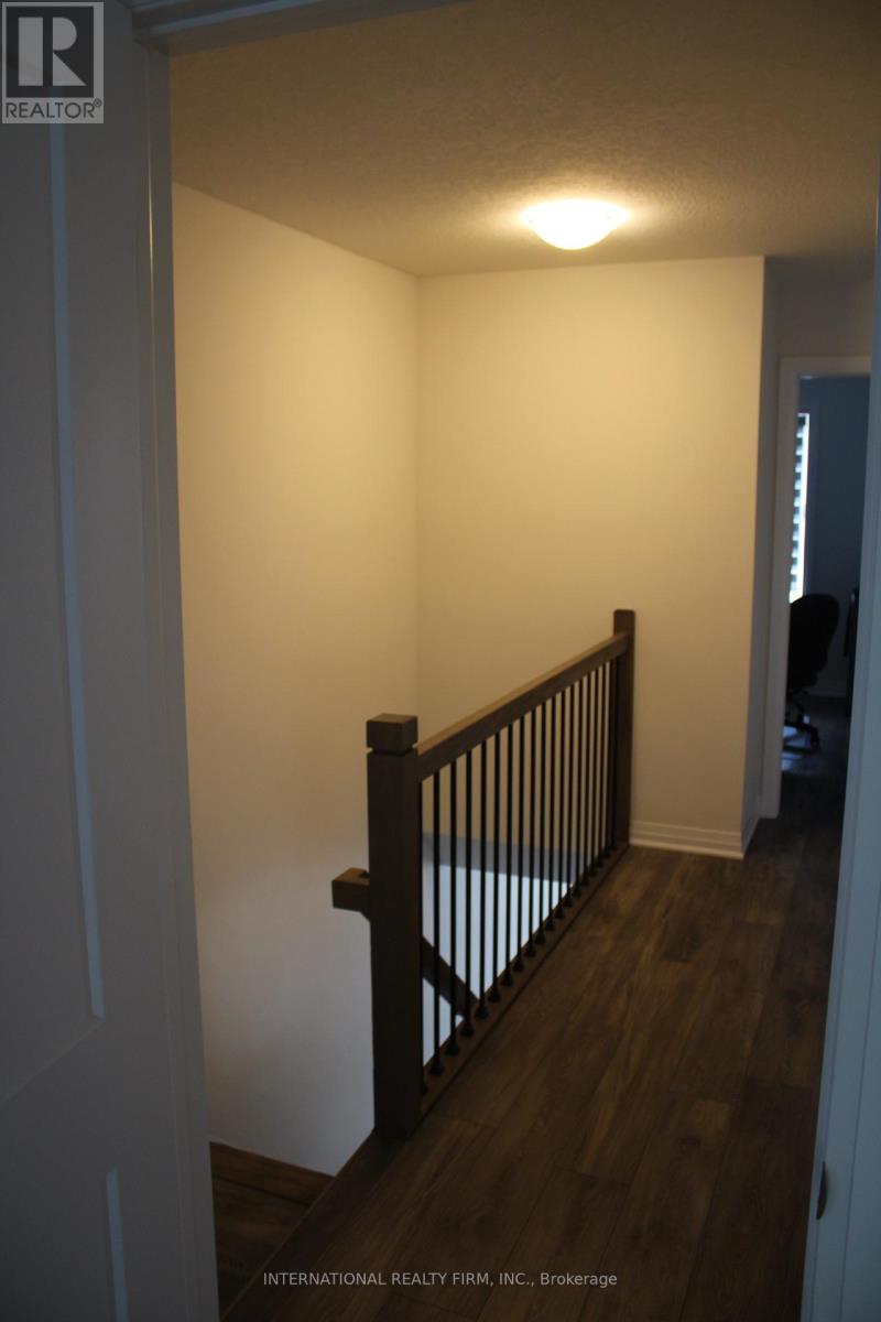 #21 -51 SPARROW AVE