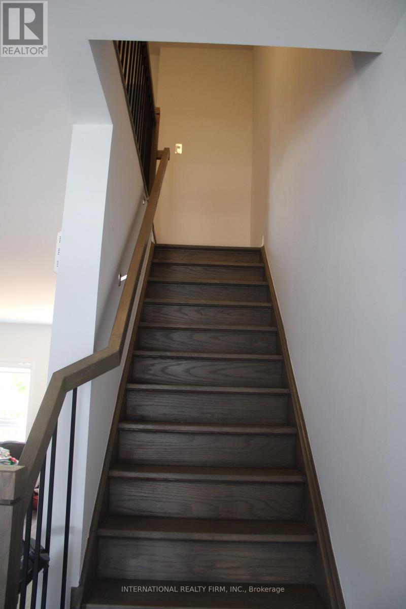 #21 -51 SPARROW AVE