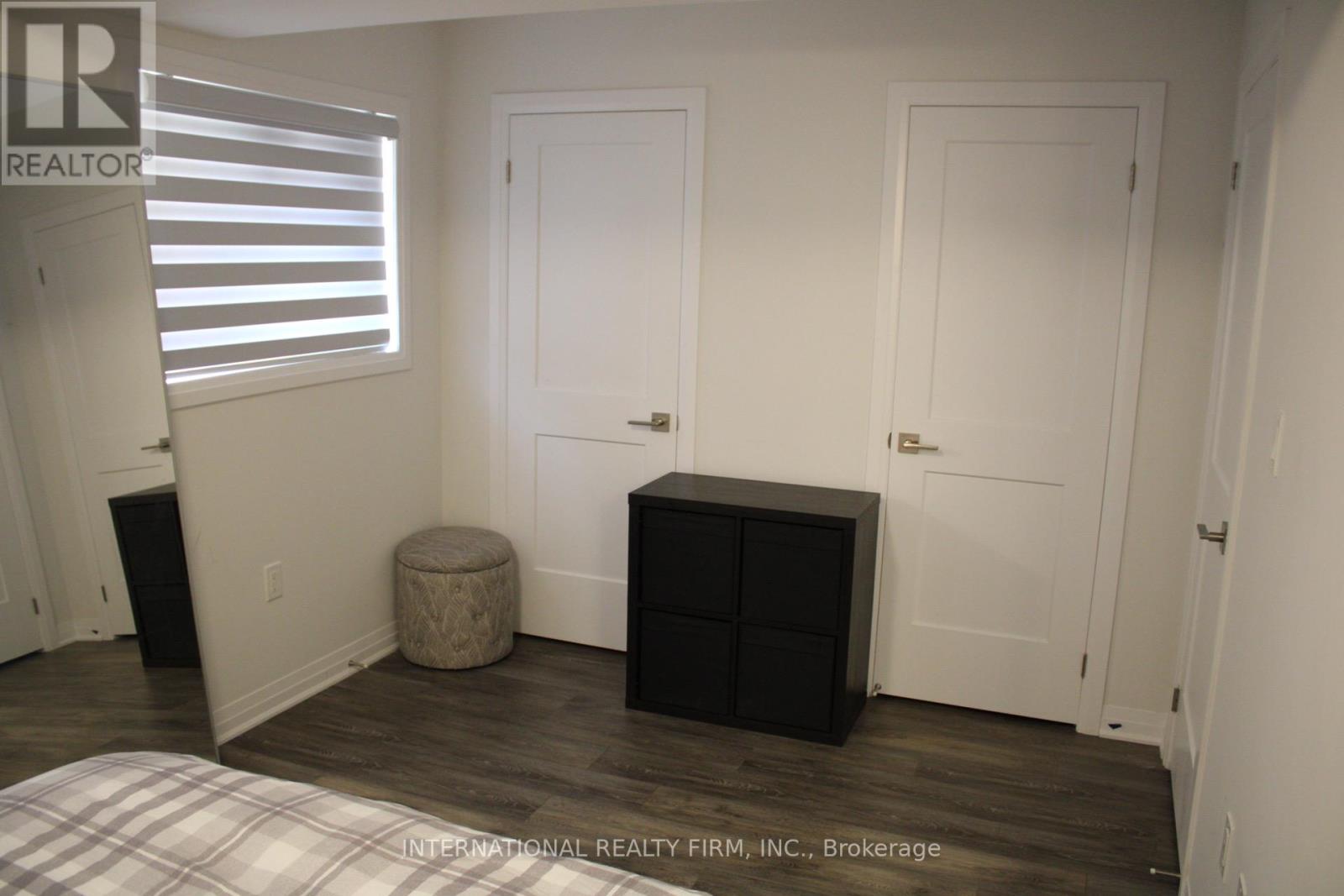 #21 -51 SPARROW AVE