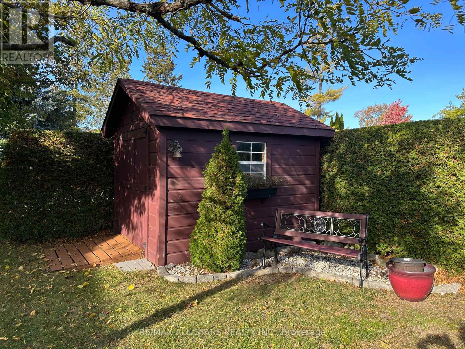 22 PORTS DR