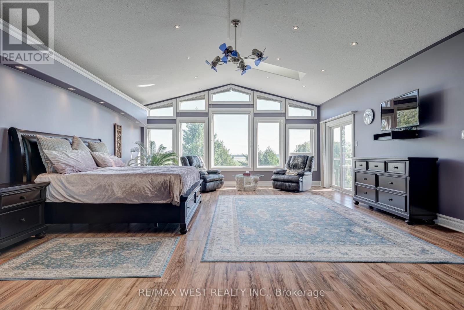31 WISPI SHORE RD