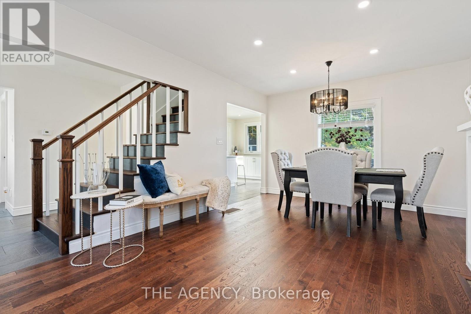 64 RIDGEWOOD DR