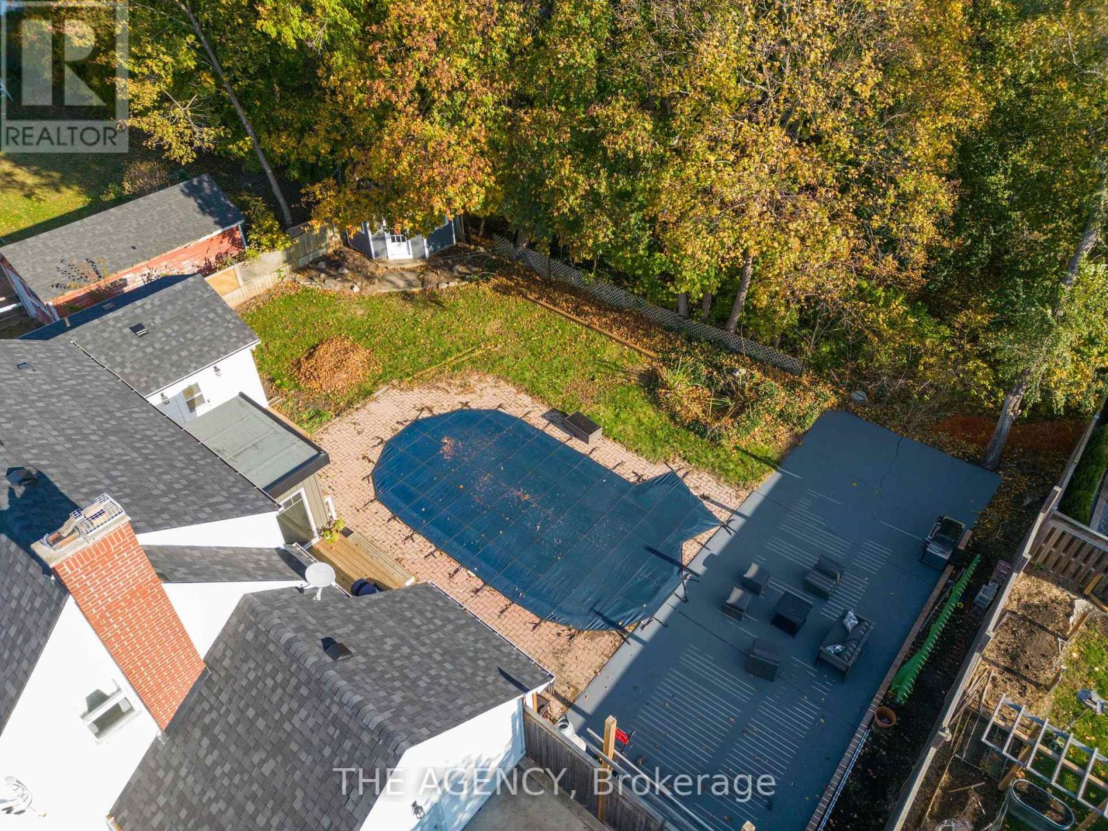 64 RIDGEWOOD DR