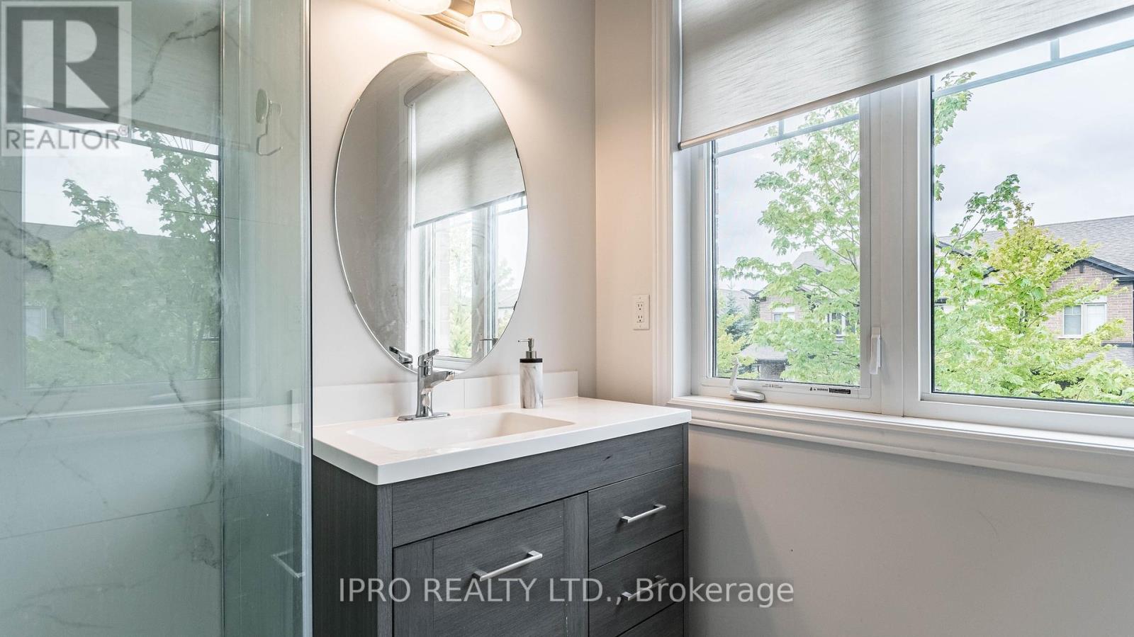 71 ARLINGTON CRES