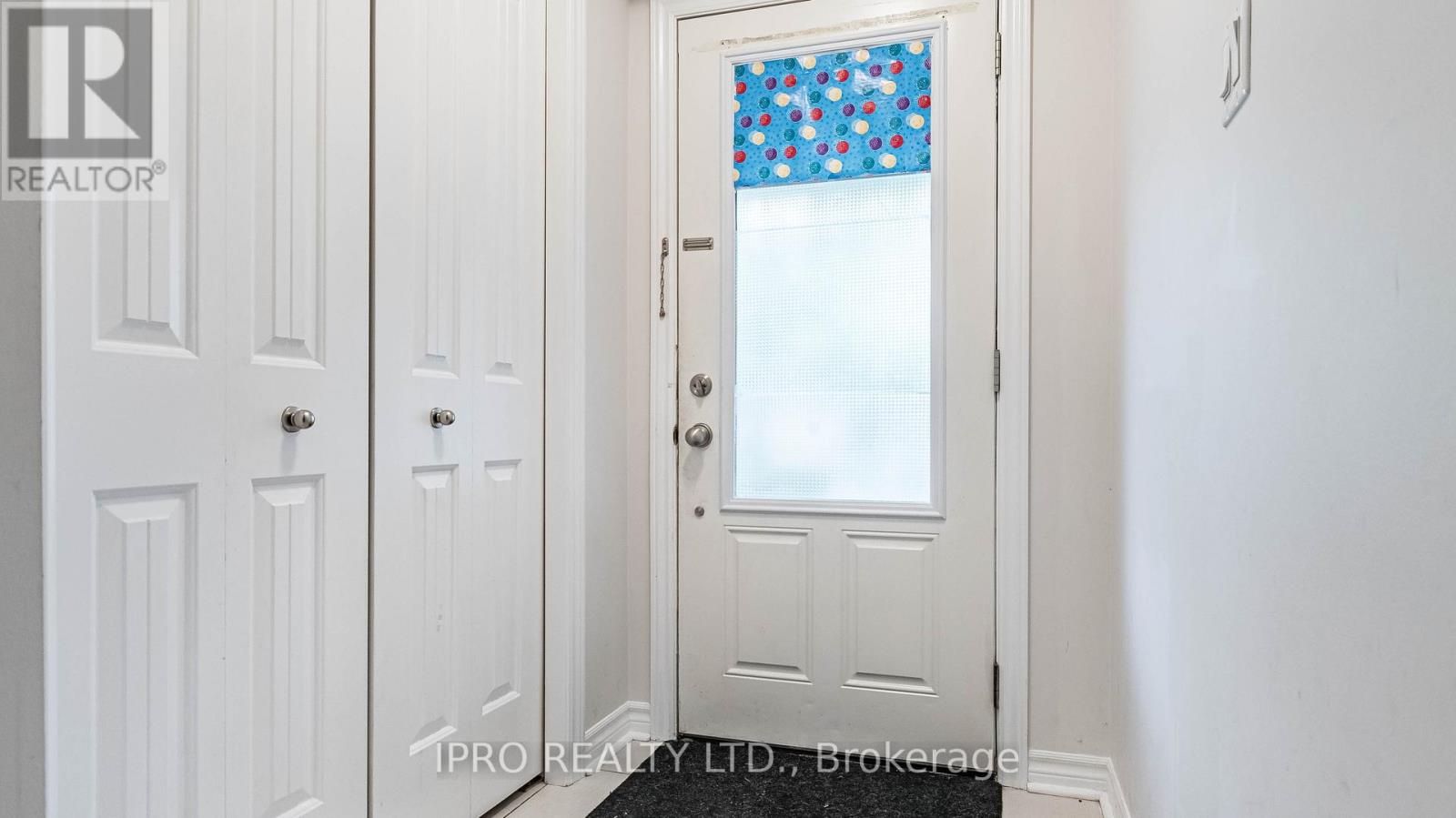 71 ARLINGTON CRES