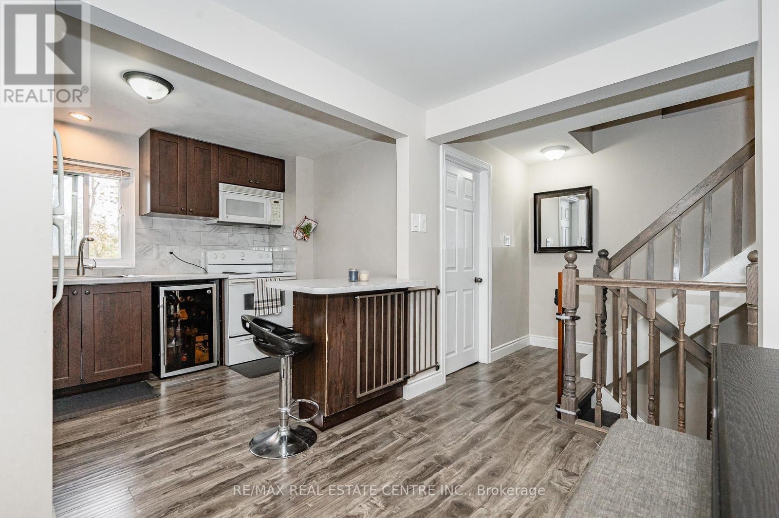 #72 -51 PAULANDER DR, #72