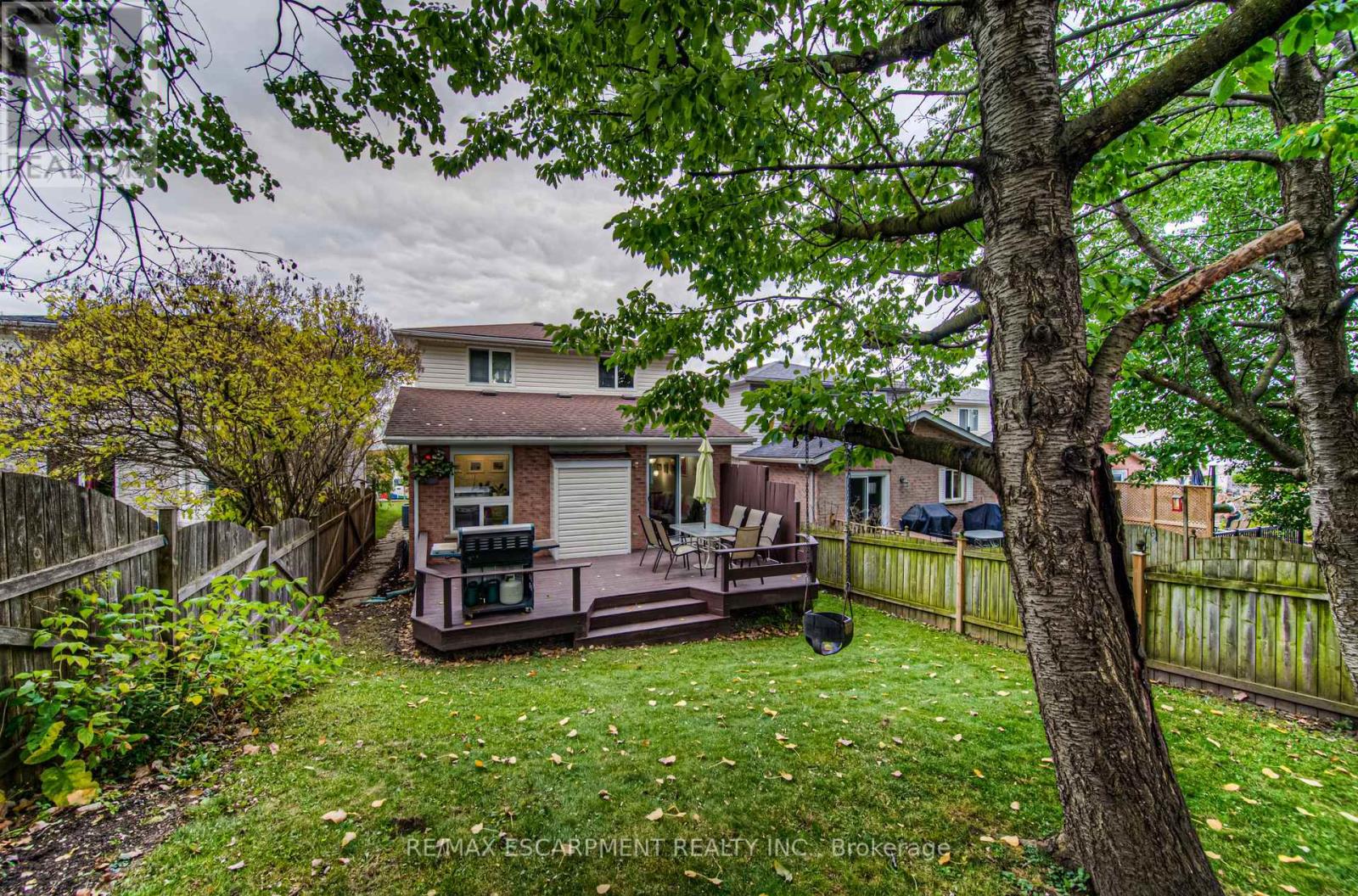23 BEECHMANOR CRES