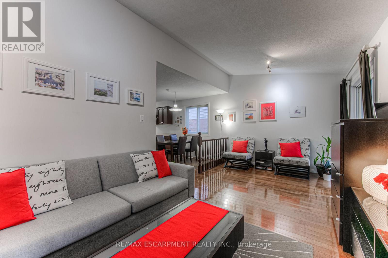 23 BEECHMANOR CRES