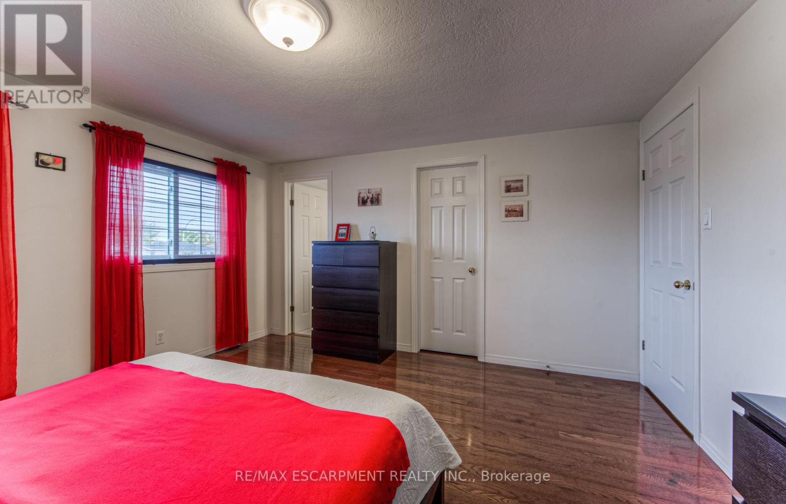 23 BEECHMANOR CRES