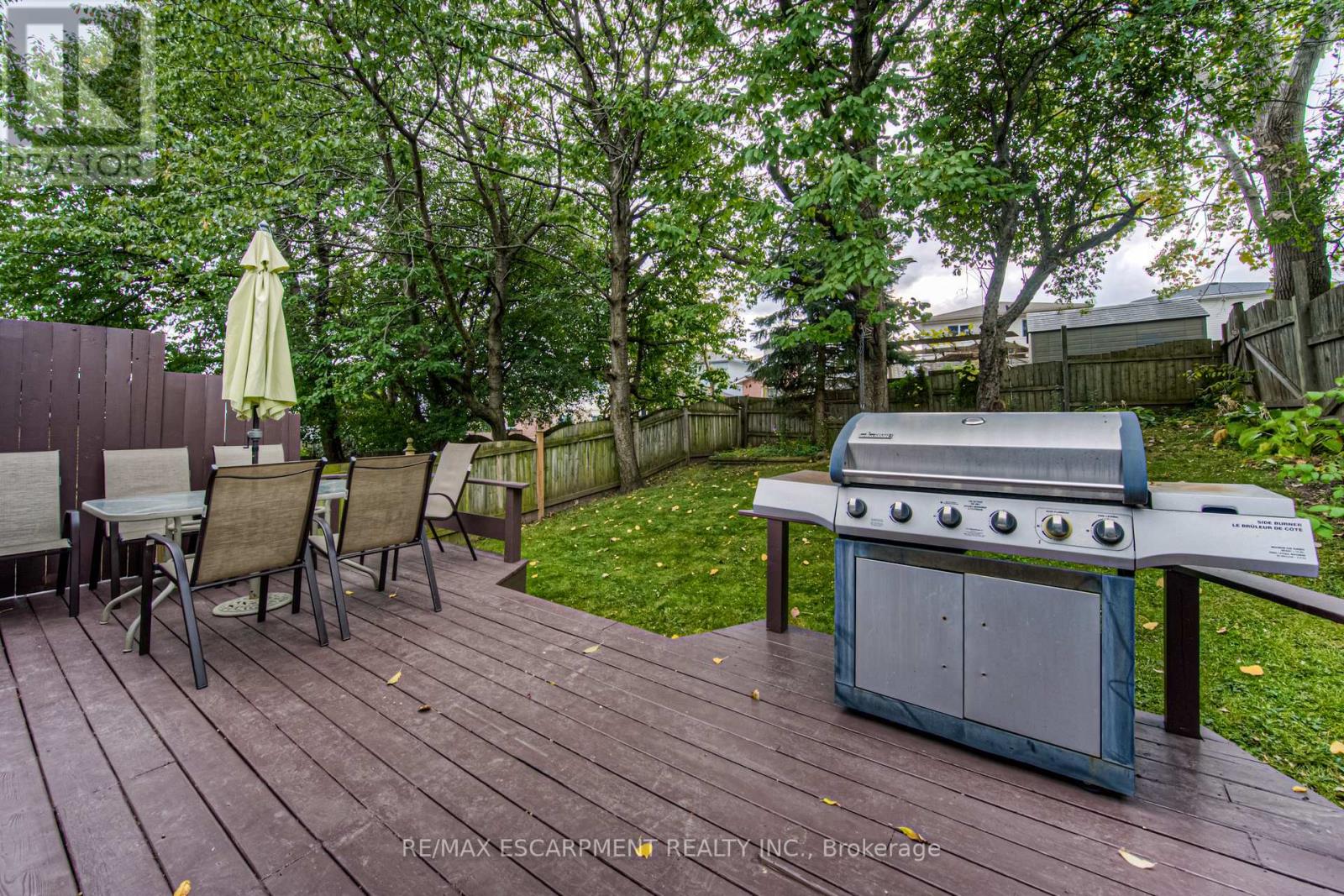 23 BEECHMANOR CRES