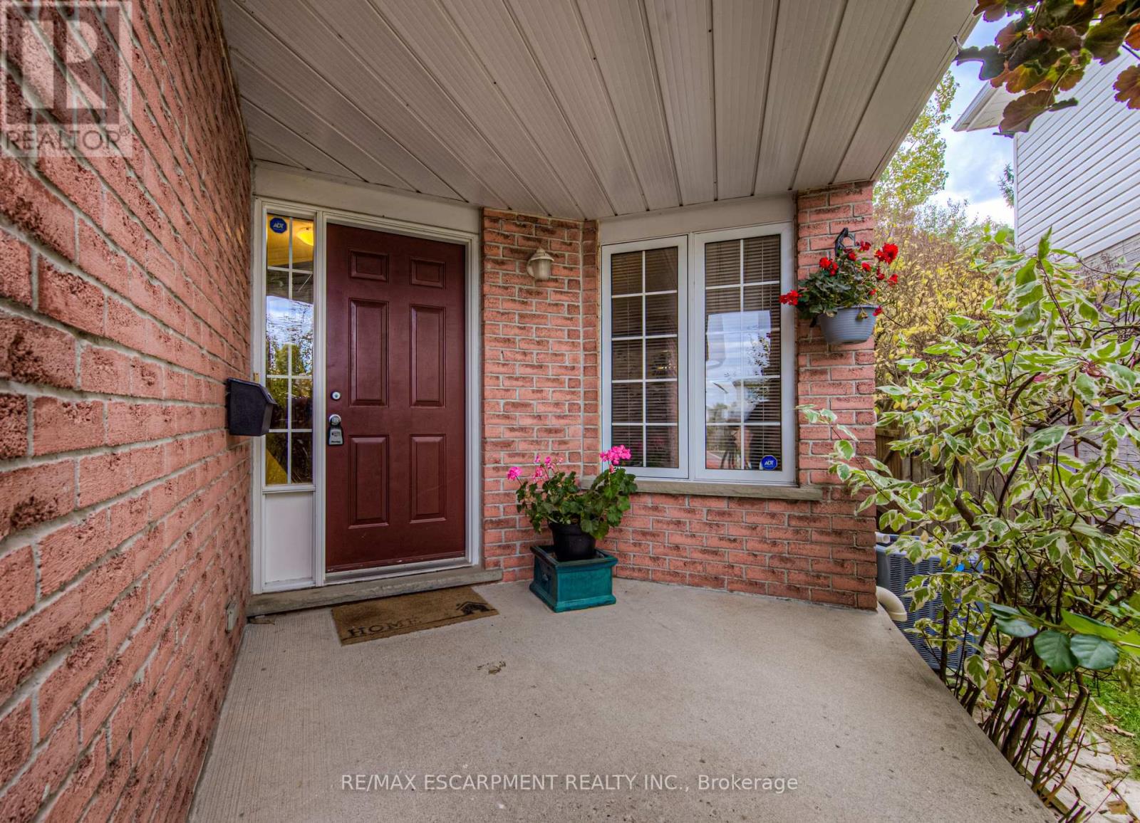 23 BEECHMANOR CRES