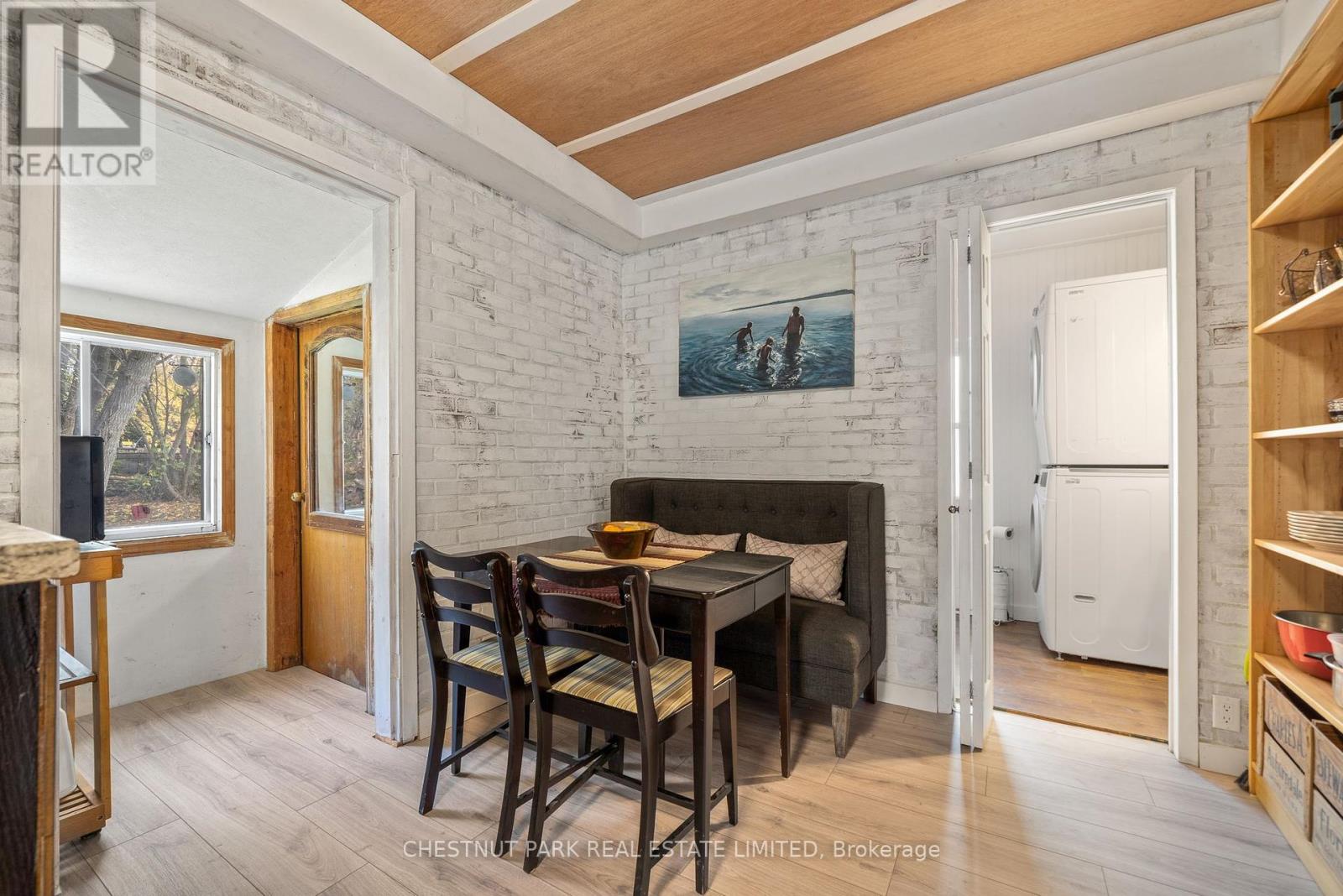 18 FAWCETT AVE
