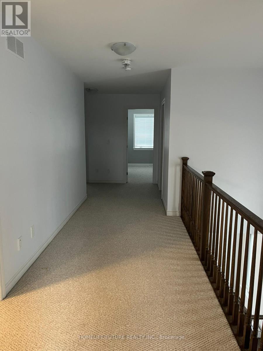 1052 WOODHAVEN DR