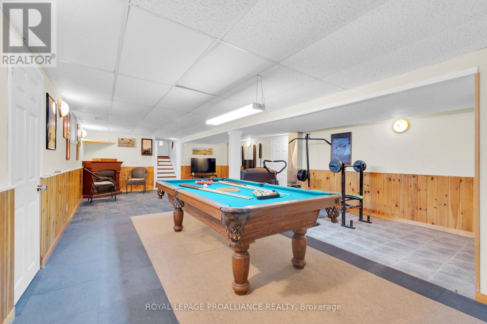 282 ROBINSON RD