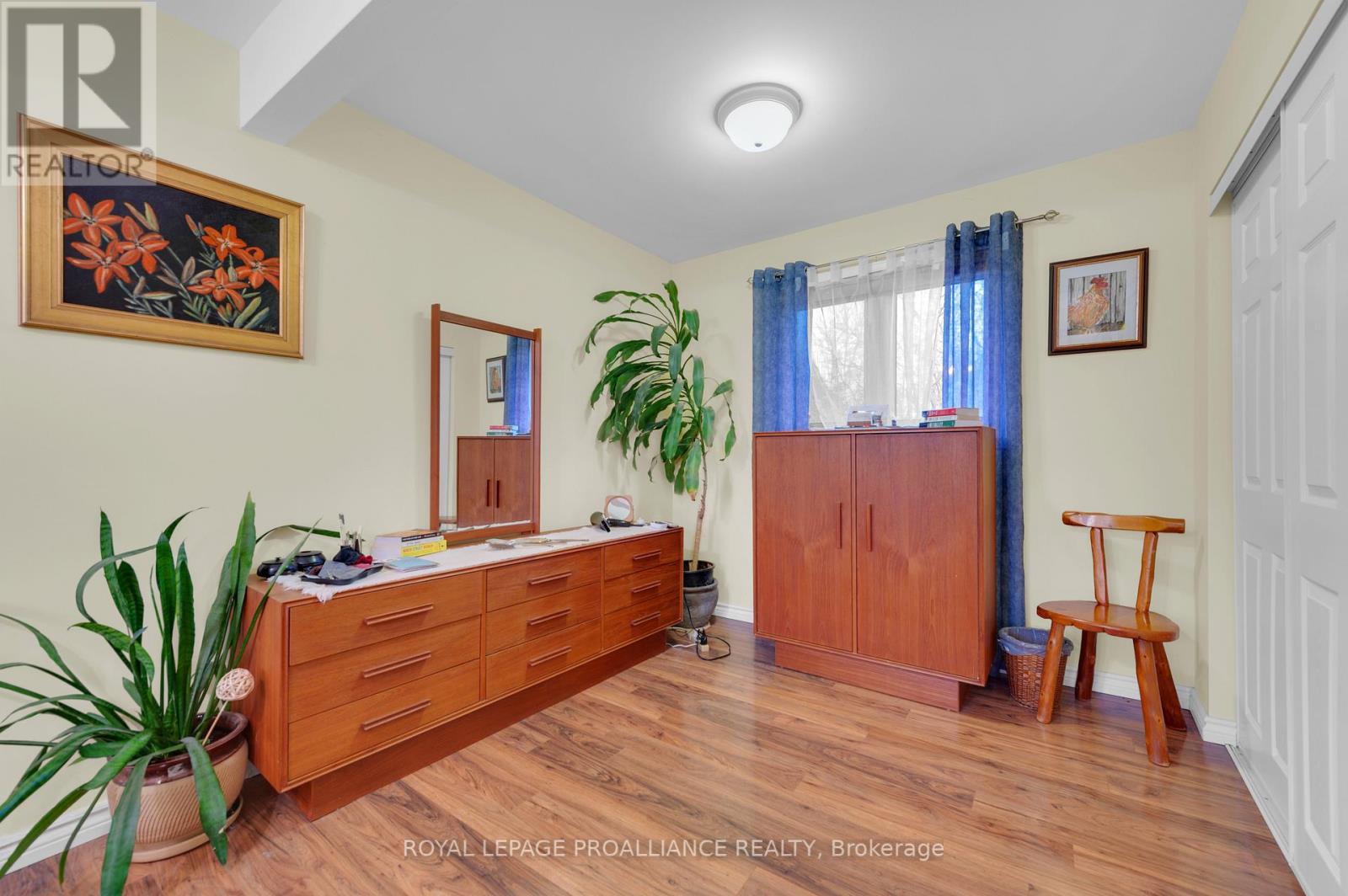 282 ROBINSON RD