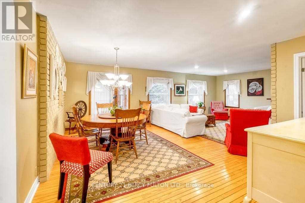 1471 PINEWOOD SCHOOL RD