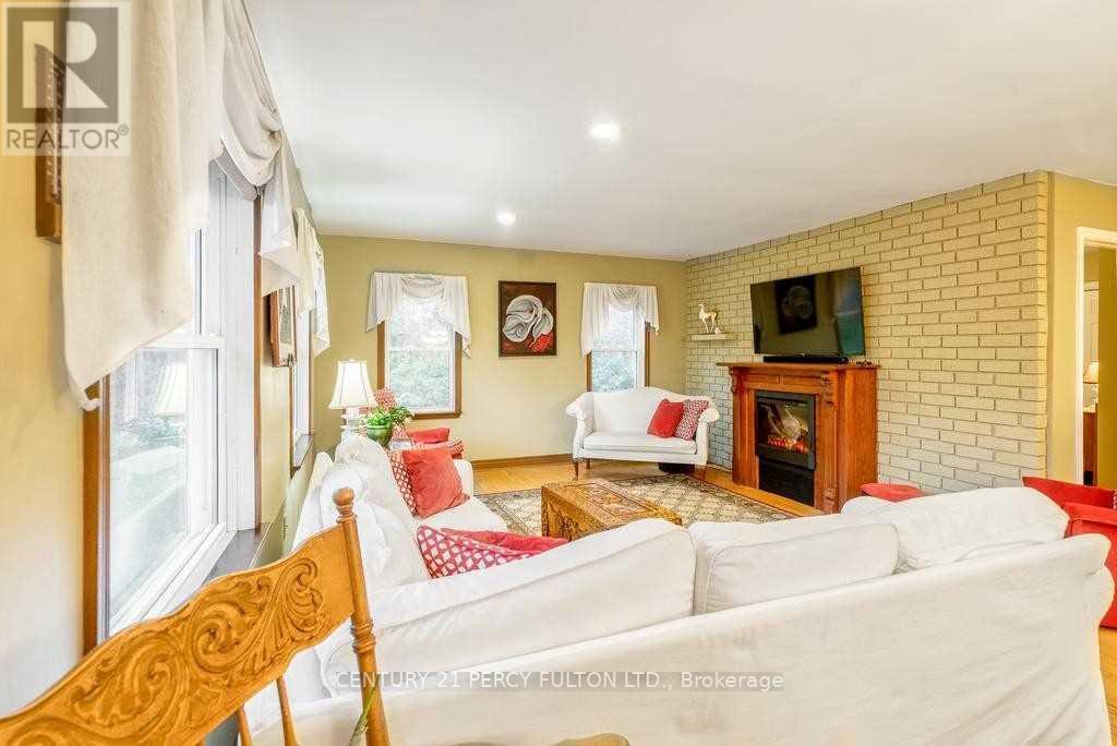 1471 PINEWOOD SCHOOL RD