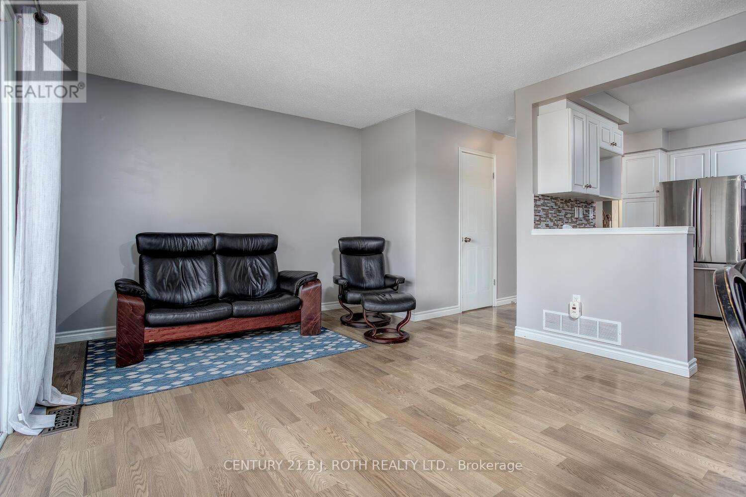 #88 -30 IMPERIAL RD S, #88