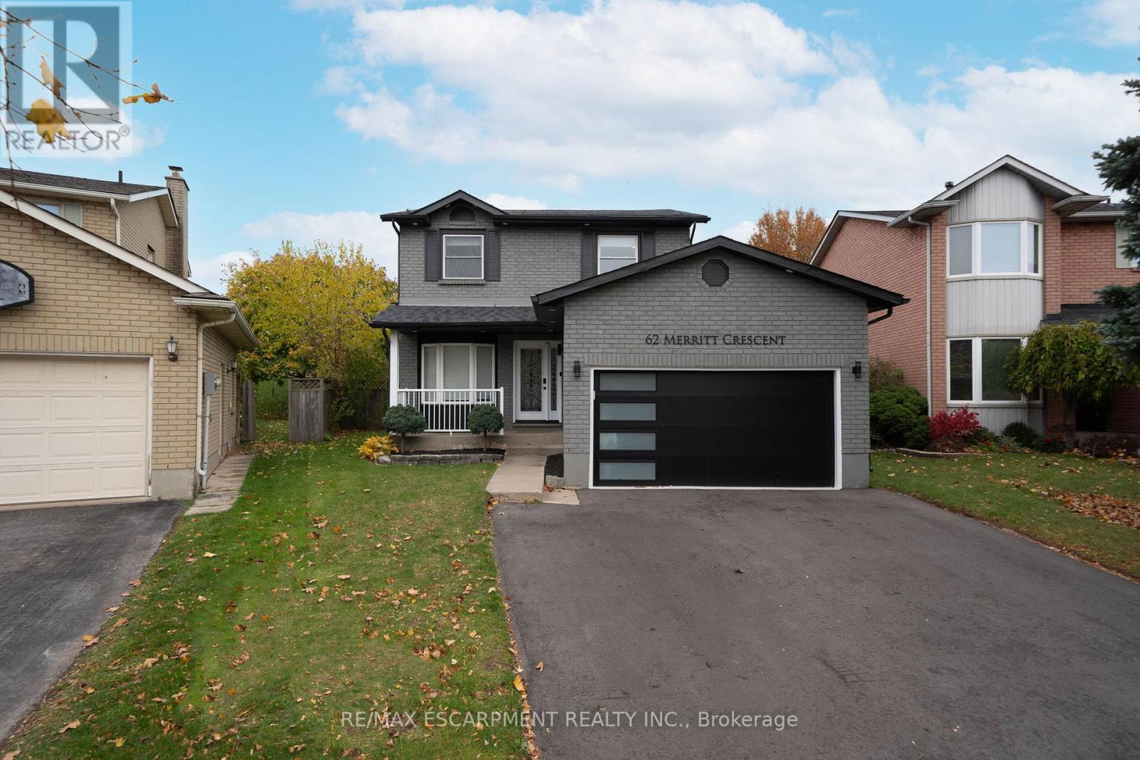 62 MERRITT CRES