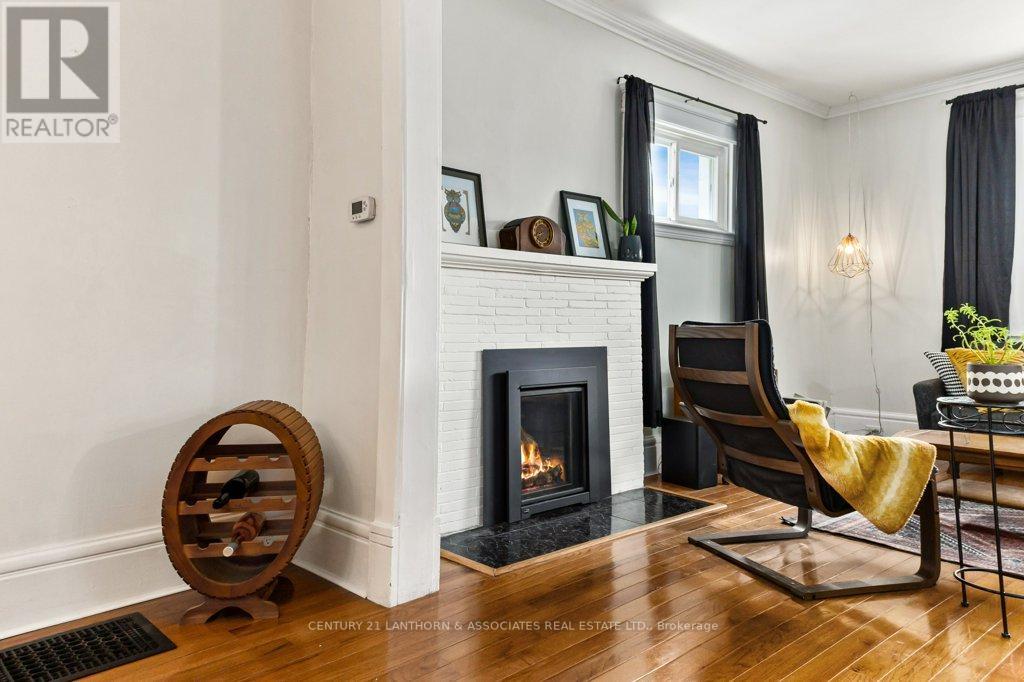 277 JOHN ST