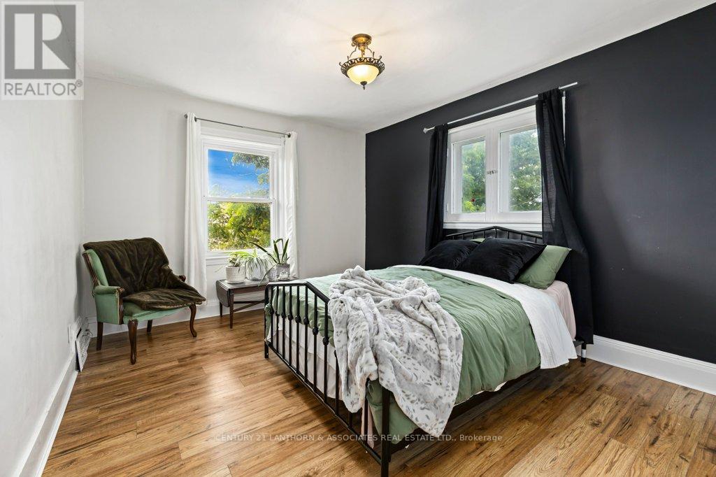 277 JOHN ST