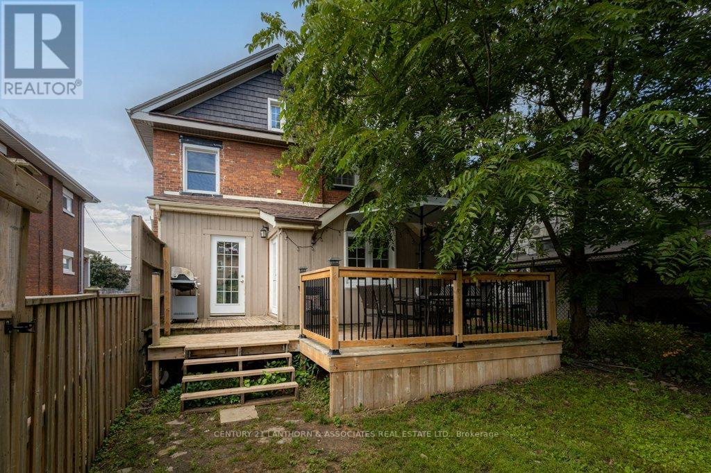 277 JOHN ST