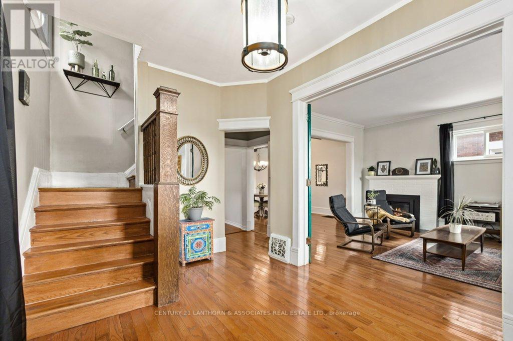 277 JOHN ST