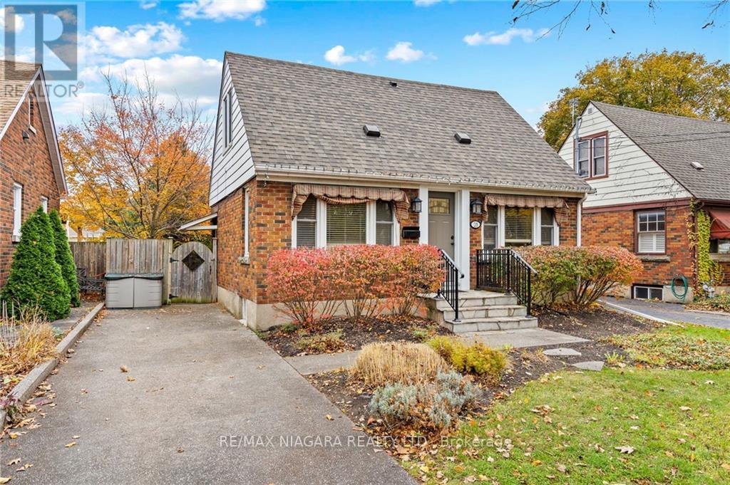 28 CAMERON RD