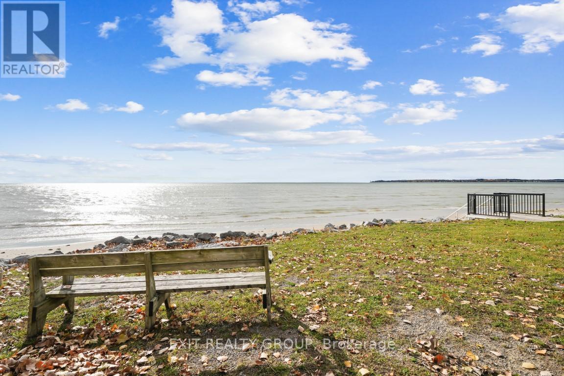 #1 -116 CEDARDALE RD, #1