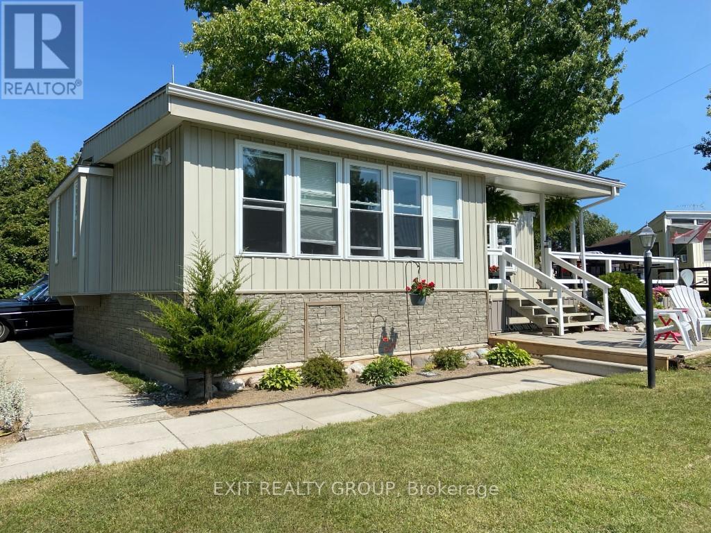 #1 -116 CEDARDALE RD, #1